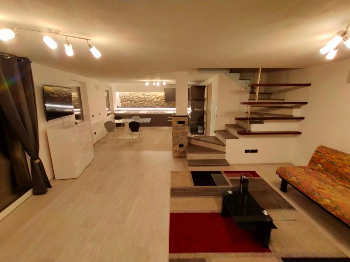 Appartamento La Vista Αόστα Εξωτερικό φωτογραφία